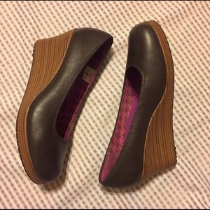 Brown CROCS Wedge Shoes Size 8.5